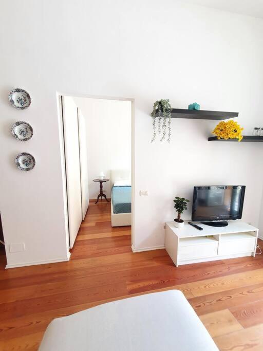 Daisy Apartment - City Center La Spezia Dış mekan fotoğraf